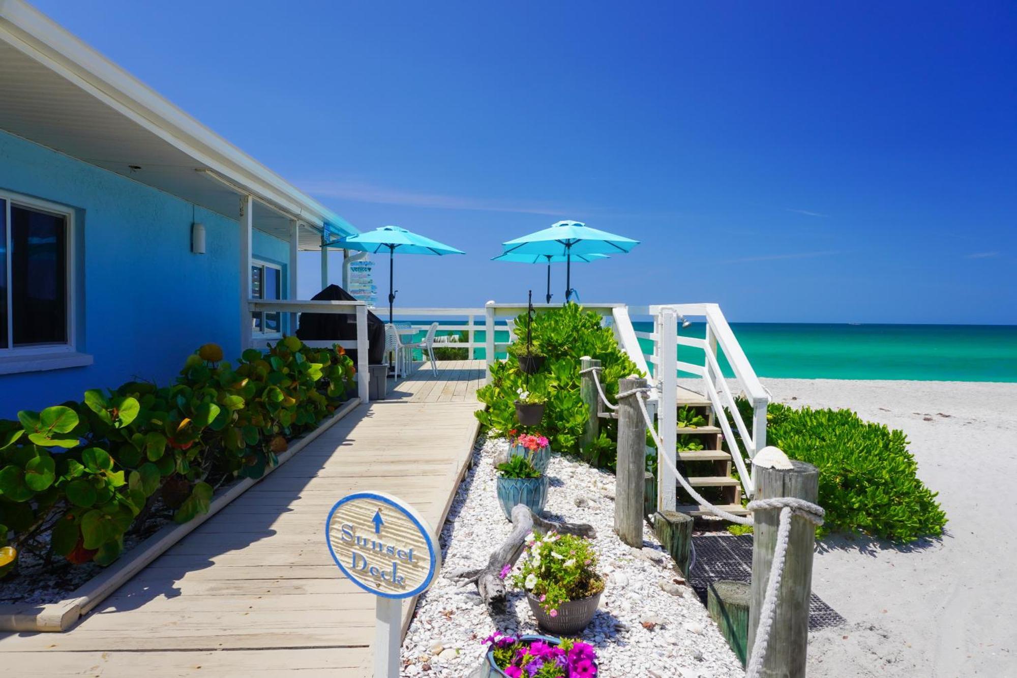Pearl Beach Inn Енґлвуд Екстер'єр фото