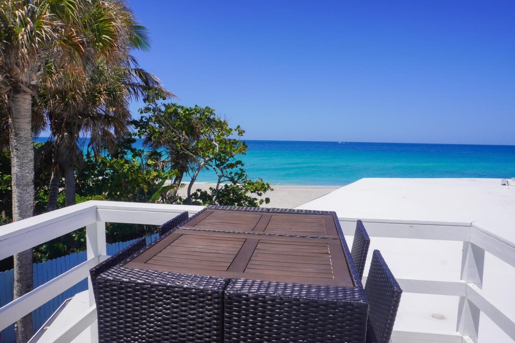 Pearl Beach Inn Енґлвуд Екстер'єр фото